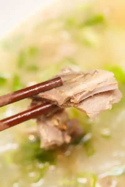 Peking Ente Suppe mit Wintermelone 