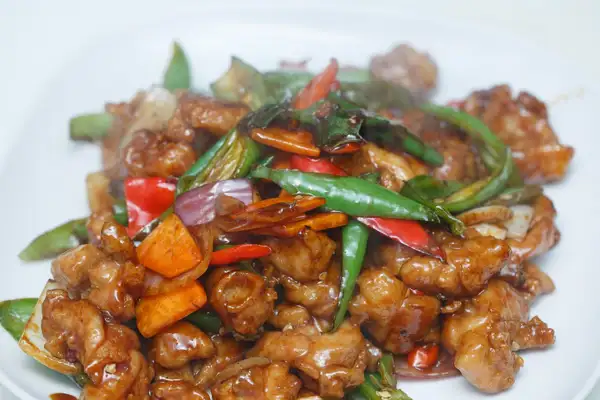 Szechuan Chicken Schritt 7 — Frühlingszwiebeln hinzu