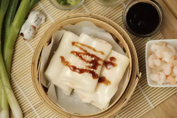 Cheung Fan – leichte Reisnudelrollen als Symbol der Struktur